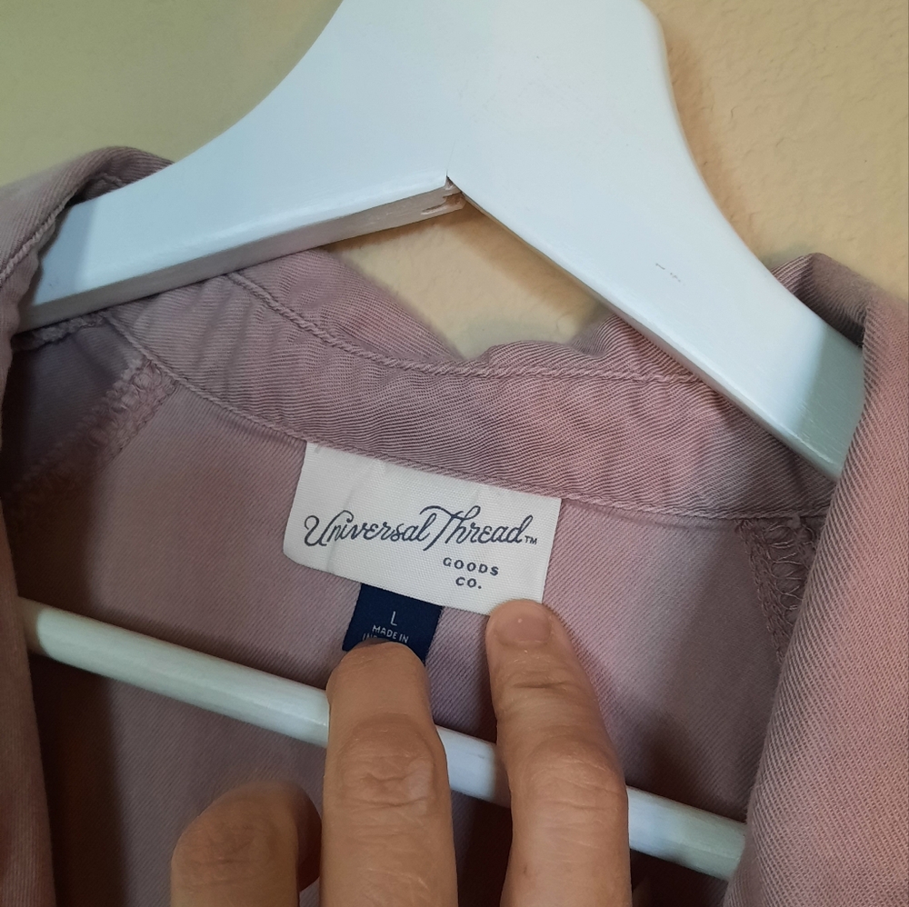 Universal Thread Dusty Pink Mauve Petal Pink Button Down Oversized Shirt - Picture 6 of 8